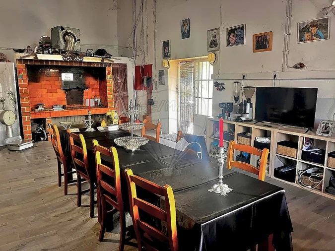 Armazém para Venda em Carvoeira e Carmões Foto 5