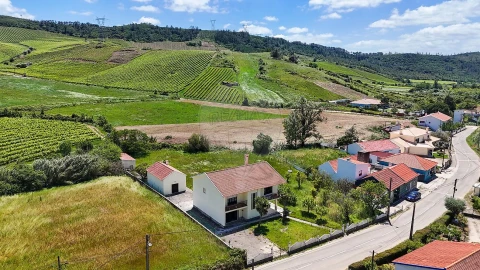 Moradia T3 para Venda em Santa Maria, São Pedro e Matacães