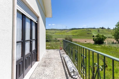Moradia T3 para Venda em Santa Maria, São Pedro e Matacães