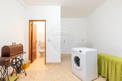 Moradia T3 para Venda em Santa Maria, São Pedro e Matacães