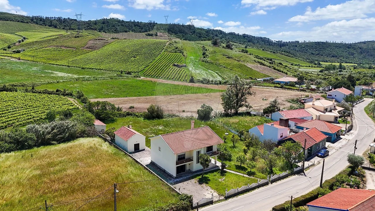 Moradia T3 para Venda em Santa Maria, São Pedro e Matacães Foto 34