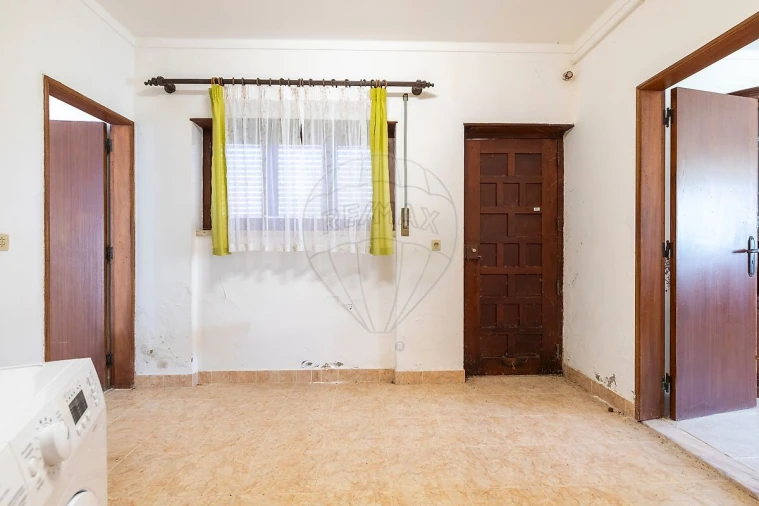 Moradia T3 para Venda em Santa Maria, São Pedro e Matacães Foto 7