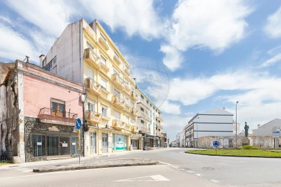Apartamento T1 para Venda em Bombarral e Vale Covo