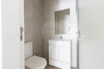 Apartamento T1 para Venda em Bombarral e Vale Covo