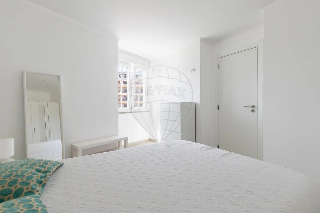 Apartamento T1 para Venda em Bombarral e Vale Covo Foto 11