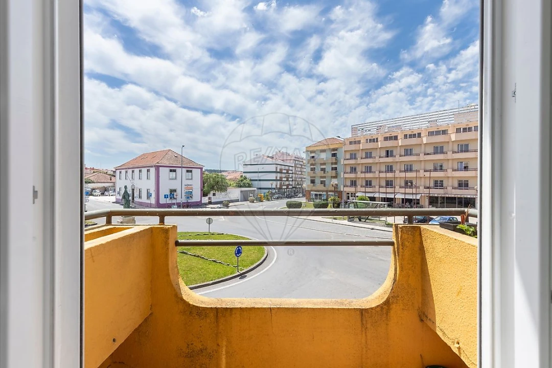 Apartamento T1 para Venda em Bombarral e Vale Covo Foto 7