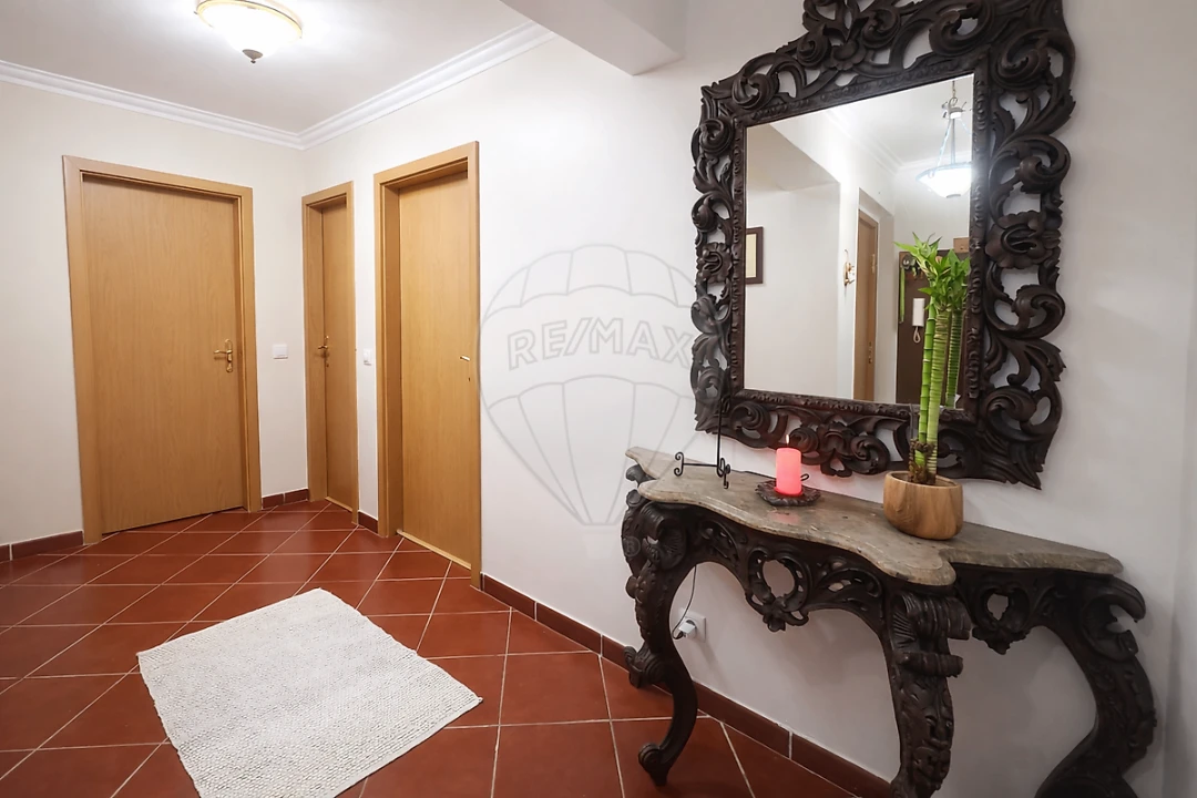 Apartamento T2 para Venda em Ota Foto 8