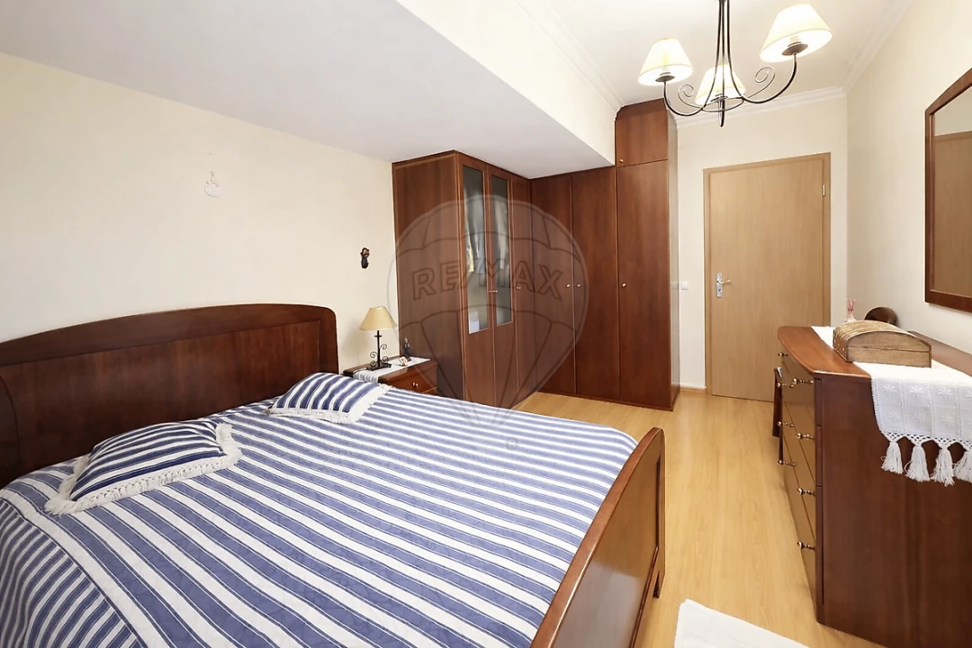 Apartamento T2 para Venda em Ota Foto 7