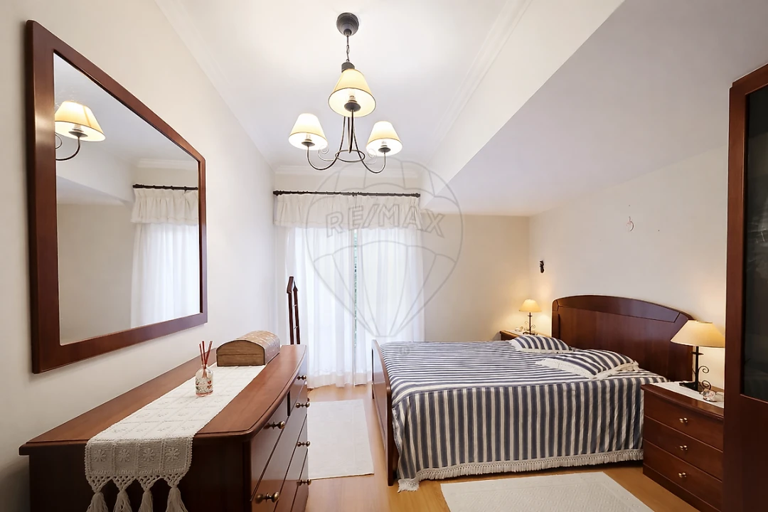 Apartamento T2 para Venda em Ota Foto 9