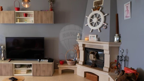 Apartamento T3 para Venda em Azambuja