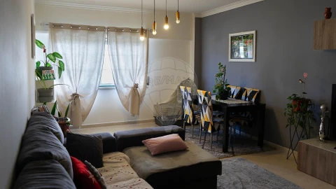 Apartamento T3 para Venda em Azambuja