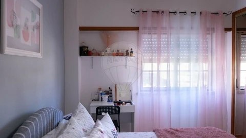 Apartamento T3 para Venda em Azambuja