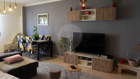 Apartamento T3 para Venda em Azambuja