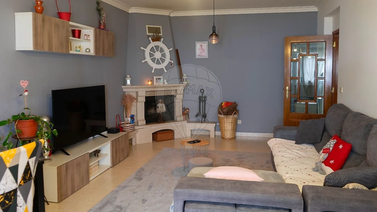 Apartamento T3 para Venda em Azambuja Foto 12