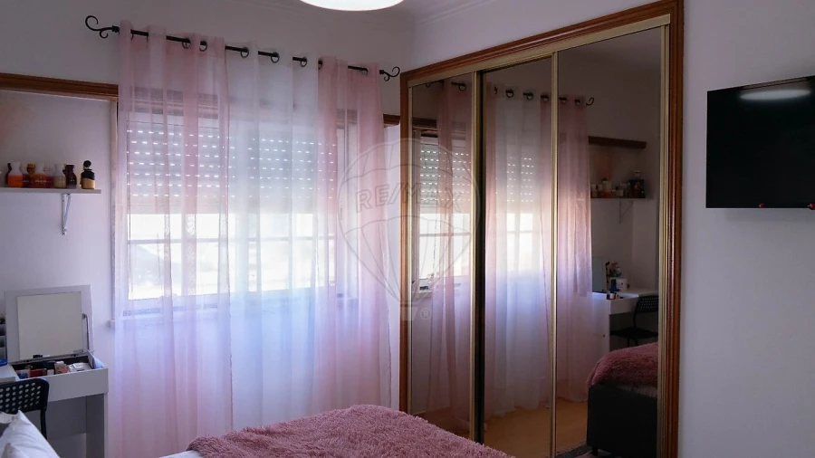 Apartamento T3 para Venda em Azambuja Foto 25