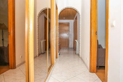 Apartamento T3 para Venda em Azambuja