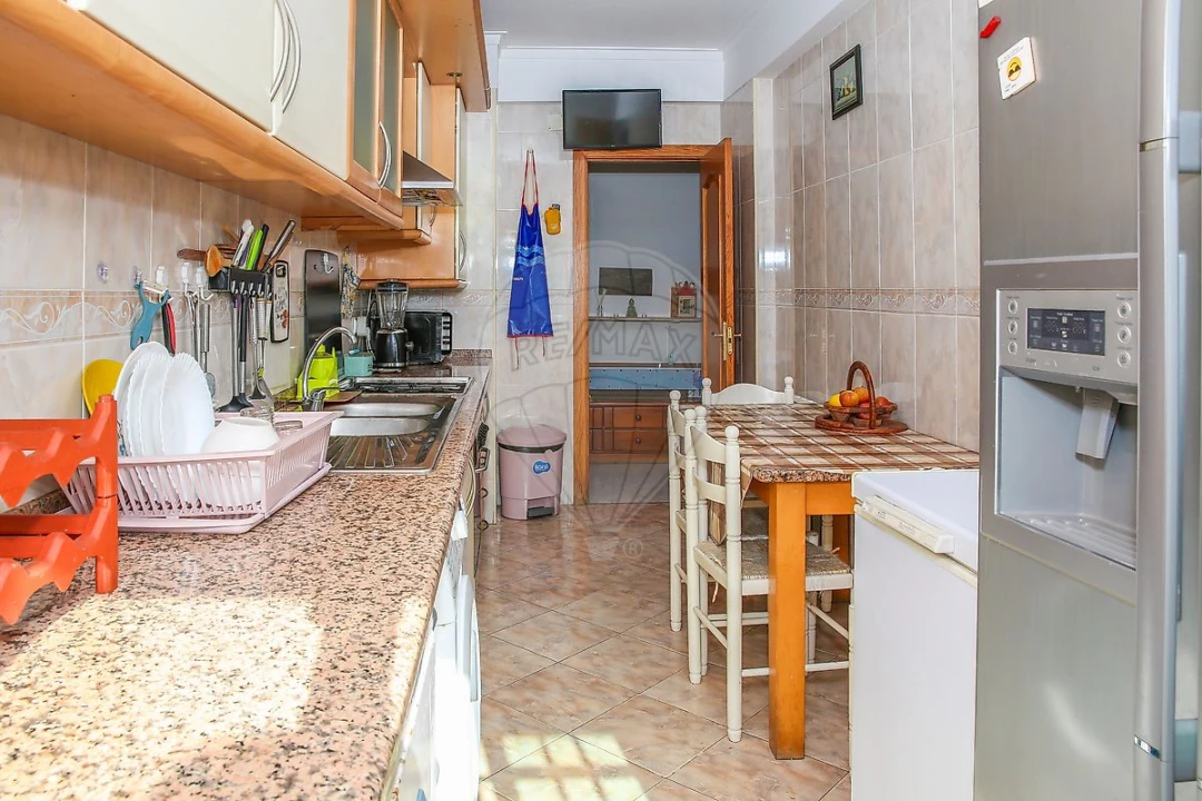 Apartamento T3 para Venda em Azambuja Foto 3