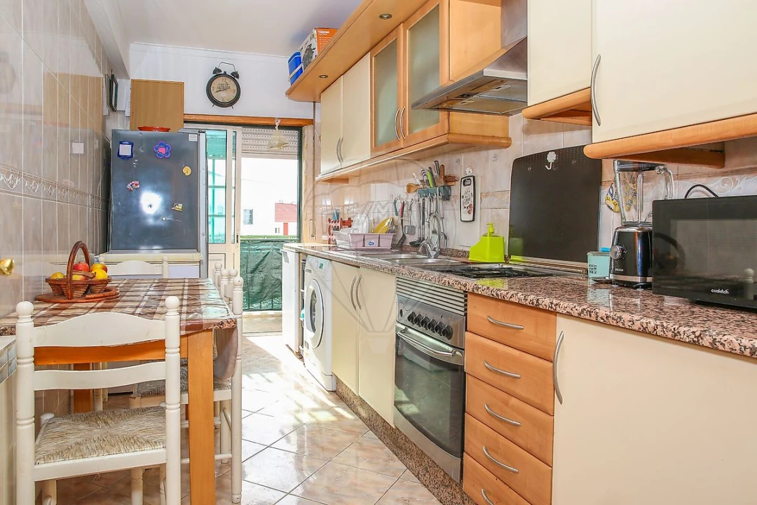 Apartamento T3 para Venda em Azambuja Foto 5