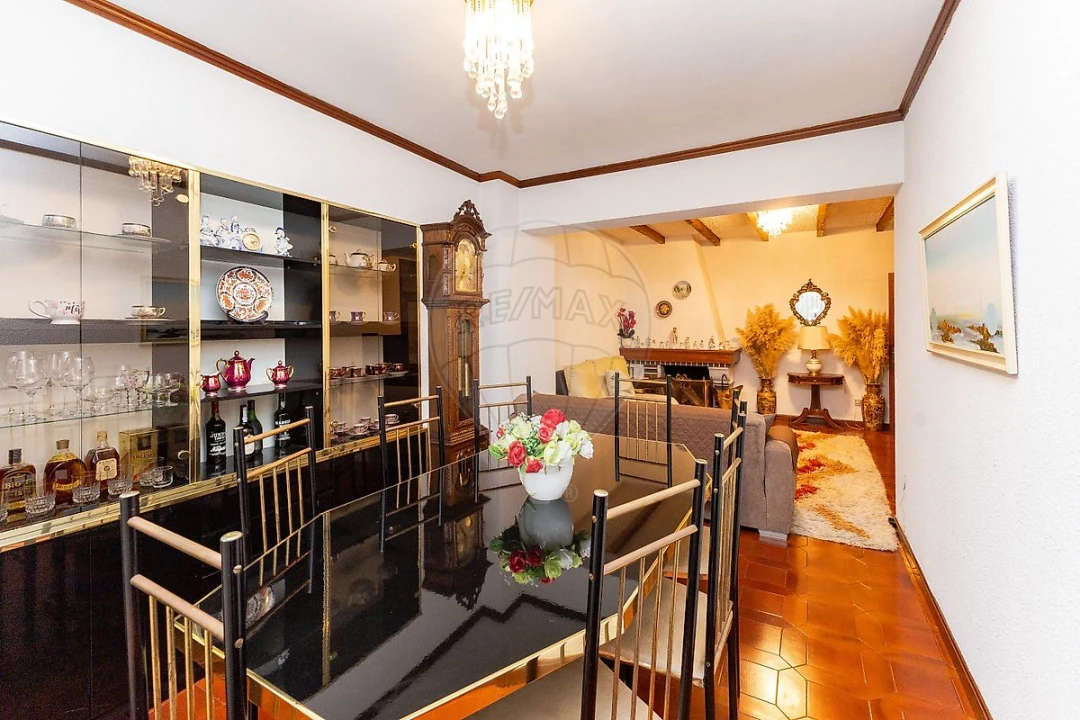 Apartamento T2 para Venda em Cidade da Maia Foto 8