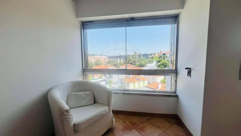 Apartamento T1 para Arrendamento em Campolide