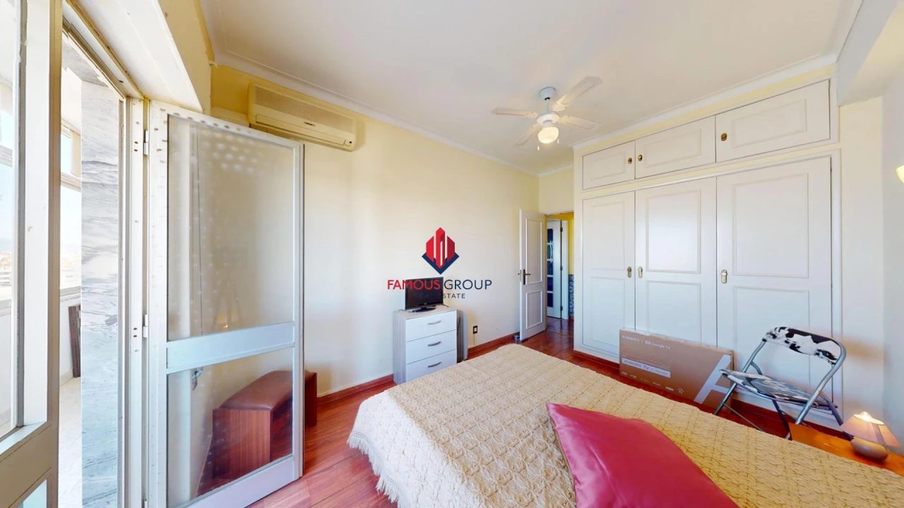 Apartamento T3 para Venda em Portimão Foto 11