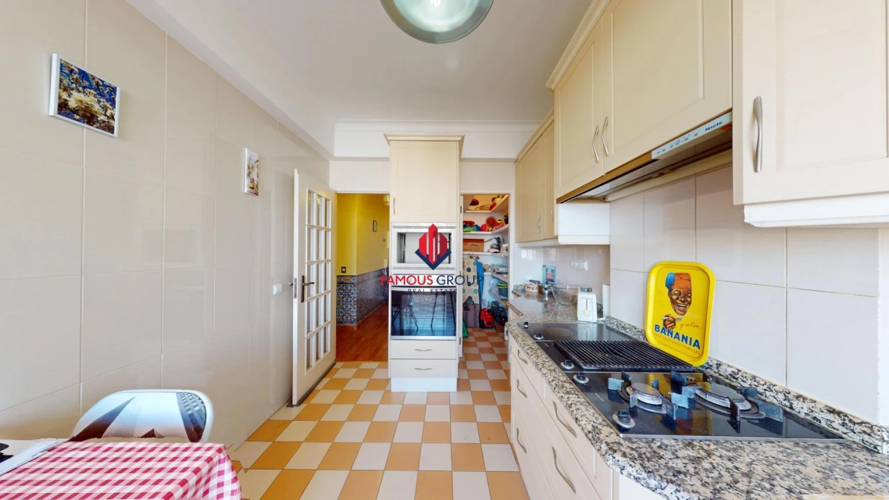 Apartamento T3 para Venda em Portimão Foto 22
