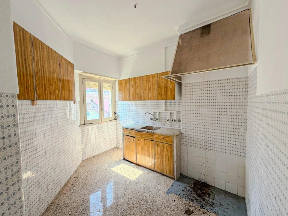 Apartamento T3 para Venda em Sacavém e Prior Velho Foto 8