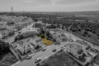 Terreno para Venda em Santa Maria do Castelo e Santiago e Santa Susana