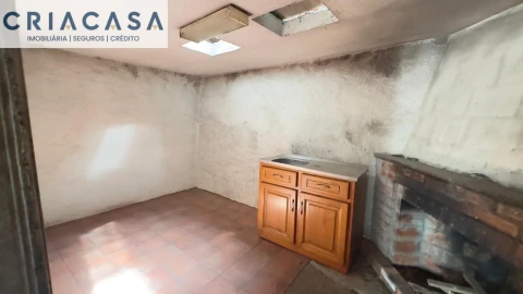 Moradia T2 para Venda em Silgueiros