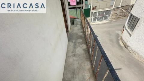 Moradia T2 para Venda em Silgueiros