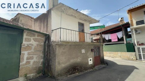 Moradia T2 para Venda em Silgueiros