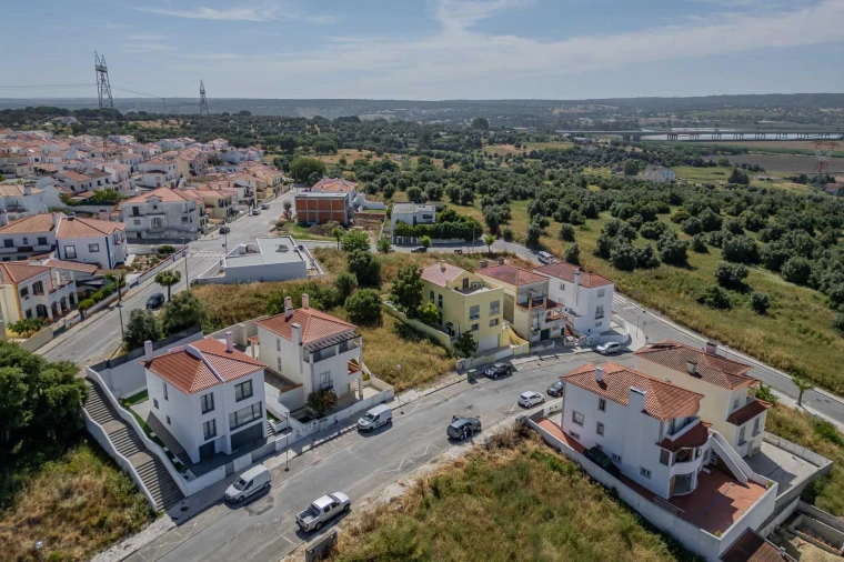 Terreno para Venda em Santa Maria do Castelo e Santiago e Santa Susana Foto 8