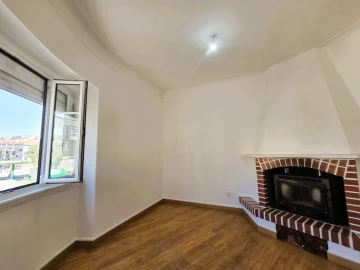 Apartamento T4 para Venda em Agualva e Mira-Sintra