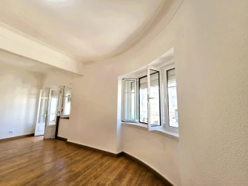 Apartamento T4 para Venda em Agualva e Mira-Sintra
