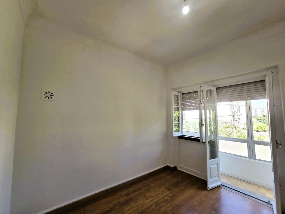 Apartamento T4 para Venda em Agualva e Mira-Sintra Foto 17