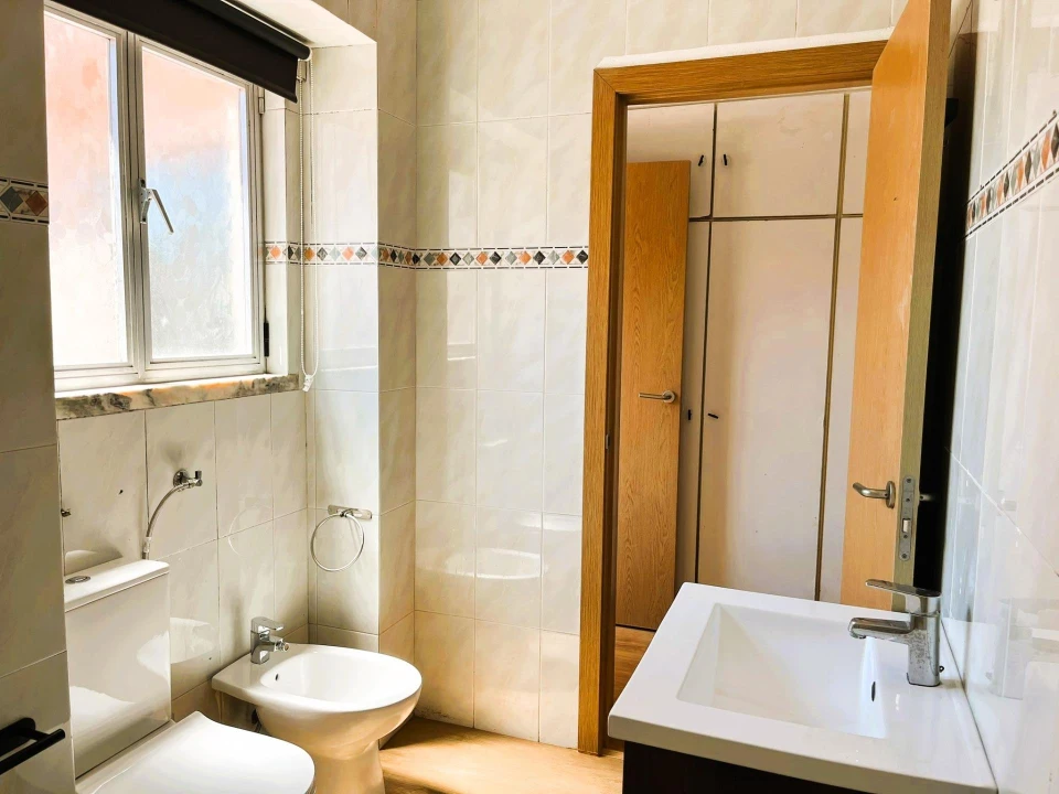 Apartamento T4 para Venda em Agualva e Mira-Sintra Foto 26
