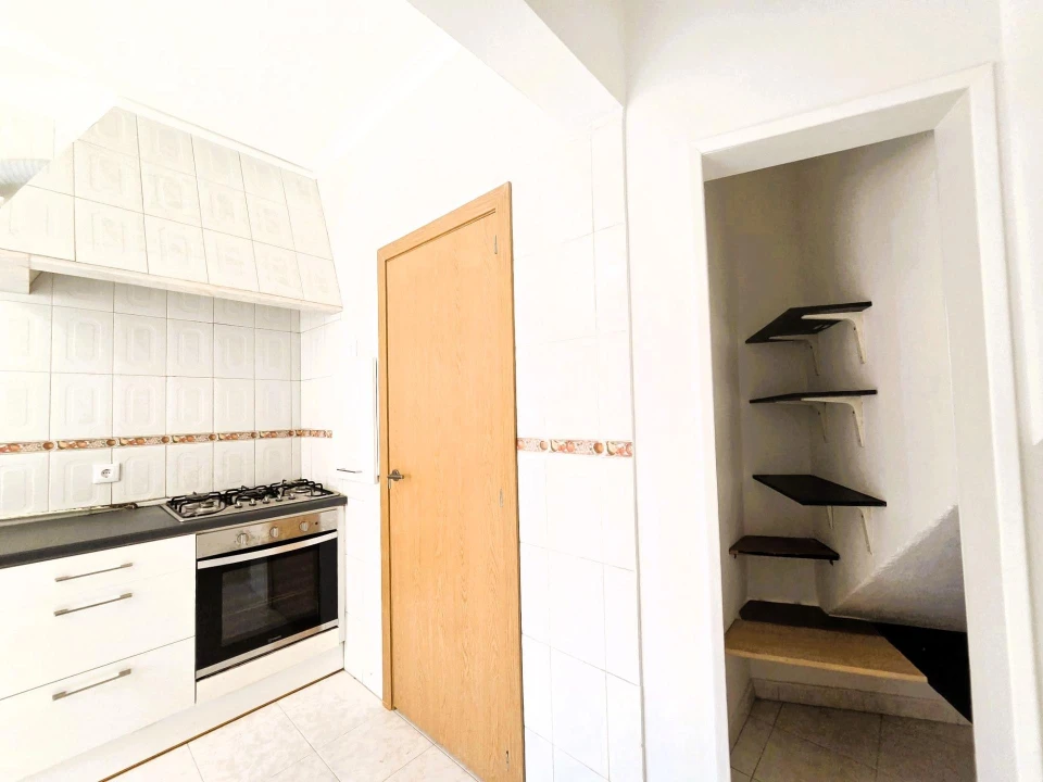 Apartamento T4 para Venda em Agualva e Mira-Sintra Foto 8