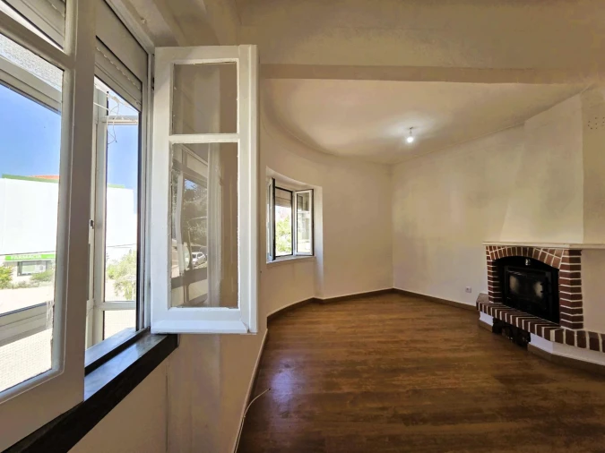 Apartamento T4 para Venda em Agualva e Mira-Sintra Foto 33