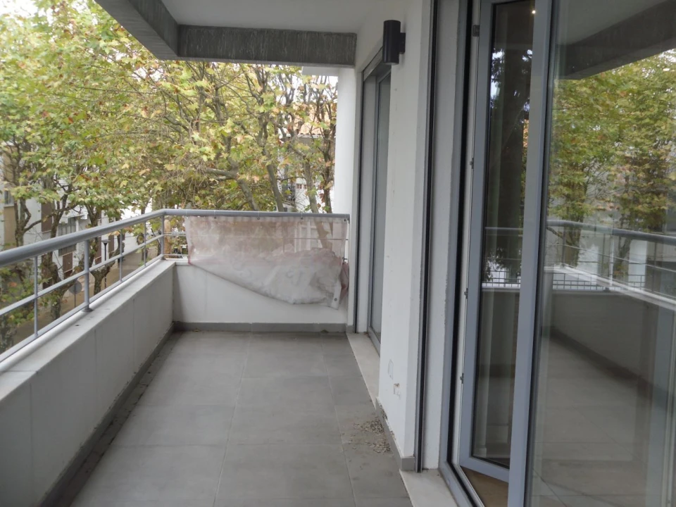 Apartamento T4 para Venda em Carcavelos e Parede Foto 13