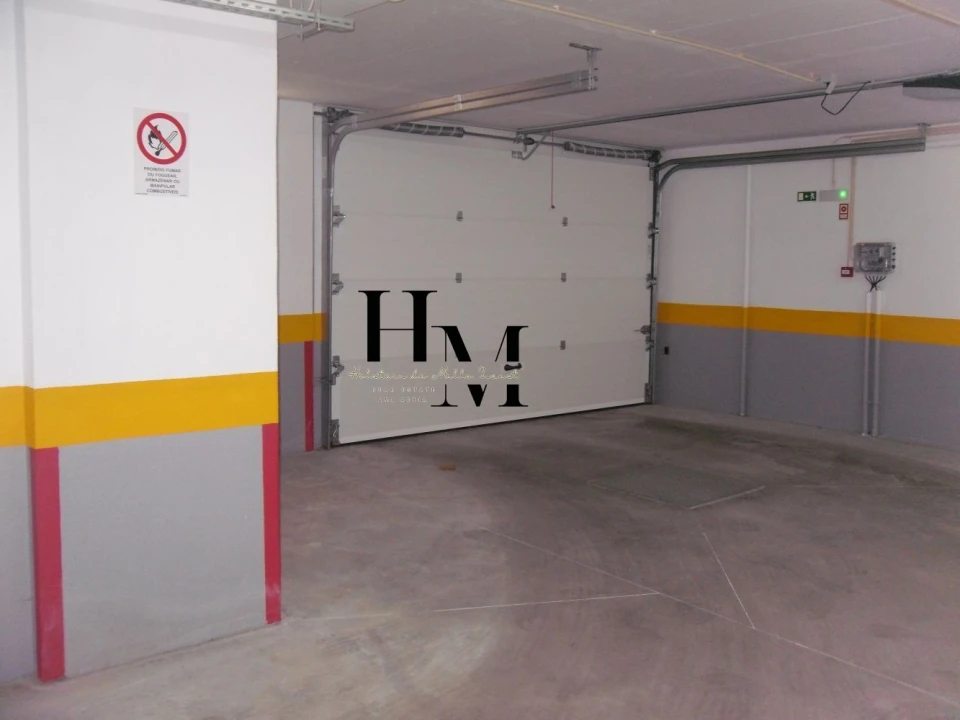 Apartamento T4 para Venda em Carcavelos e Parede Foto 16