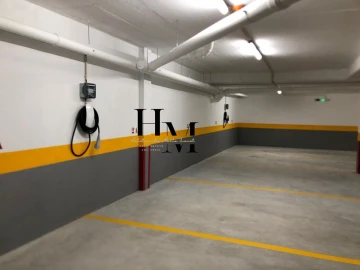 Apartamento T4 para Venda em Carcavelos e Parede
