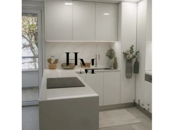 Apartamento T4 para Venda em Carcavelos e Parede