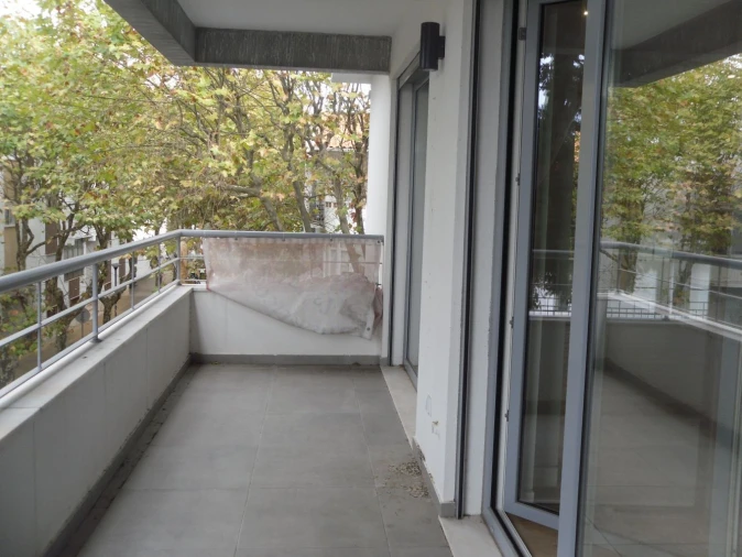 Apartamento T4 para Venda em Carcavelos e Parede Foto 13