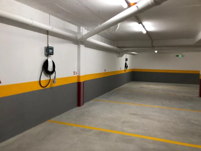 Apartamento T4 para Venda em Carcavelos e Parede Foto 17