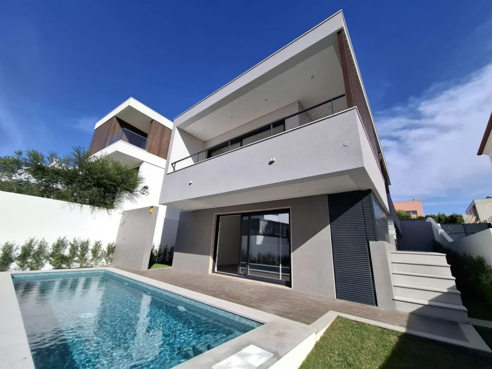Moradia T5 para Venda em Cascais e Estoril Foto 1