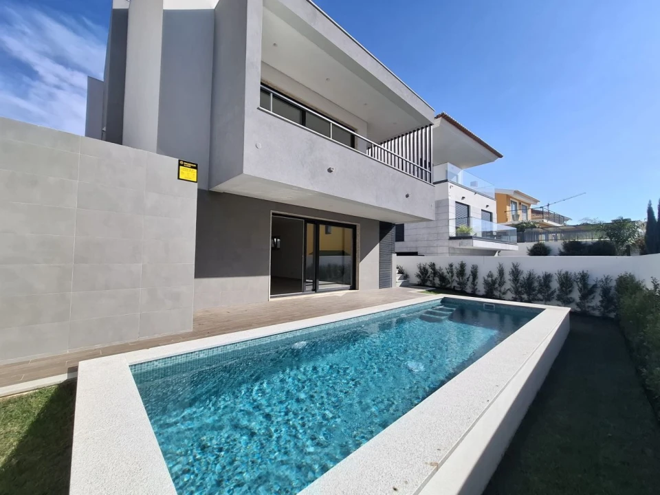 Moradia T5 para Venda em Cascais e Estoril Foto 4
