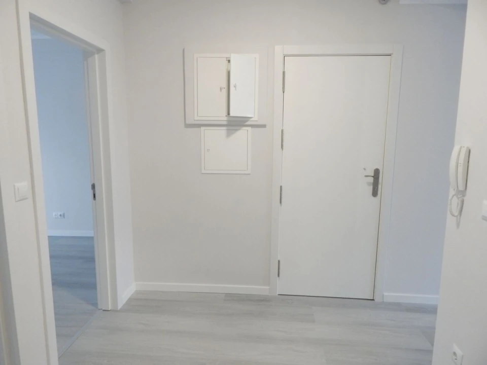 Apartamento T2 para Venda em Oeiras e São Julião da Barra, Paço de Arcos e Caxias Foto 3