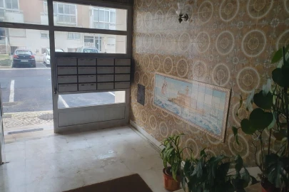 Apartamento T2 para Venda em Oeiras e São Julião da Barra, Paço de Arcos e Caxias