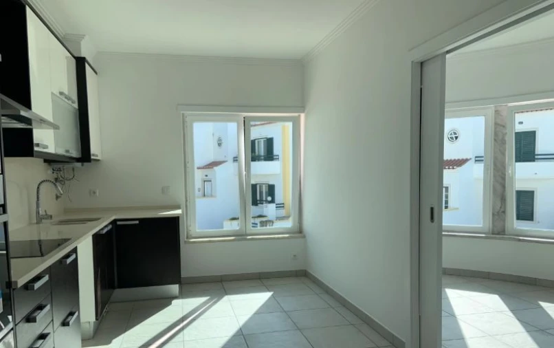 Moradia T4 para Venda em Ericeira Foto 10