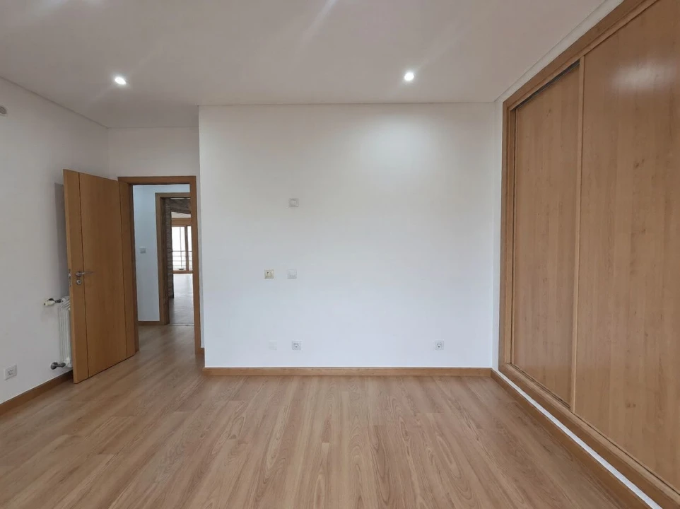 Apartamento T3 para Venda em Odivelas Foto 22